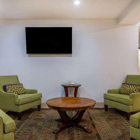 ซูเปอร์ 8 บาย วินด์แฮม เดอะ ดัลลัส ออริกอน Hotel เดอะดัลเลส ภายนอก รูปภาพ