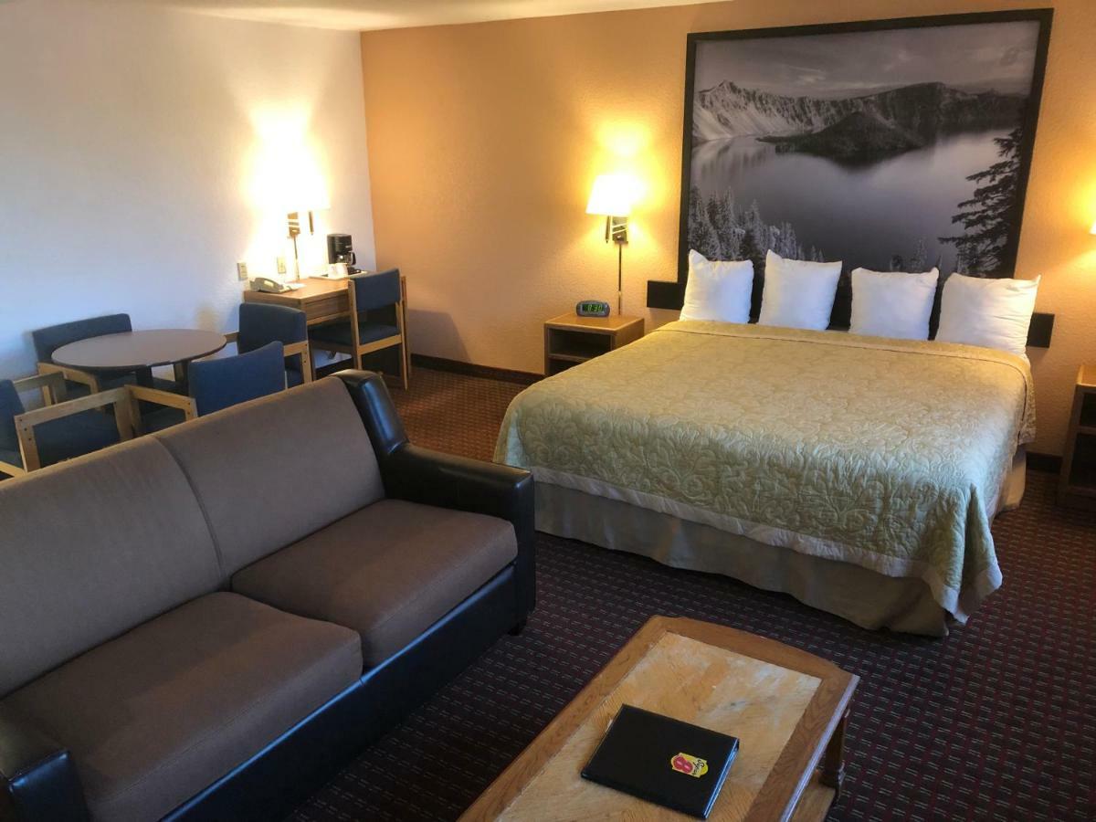 ซูเปอร์ 8 บาย วินด์แฮม เดอะ ดัลลัส ออริกอน Hotel เดอะดัลเลส ภายนอก รูปภาพ